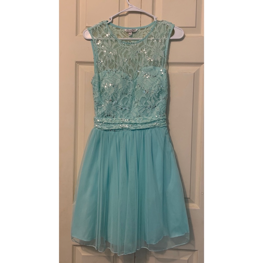 Macy’s “Speechless” Dress